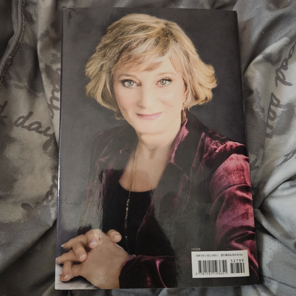 Labyrinth Catherine Coulter Hardcover Book w/Dust Jacket - Picture 2 of 2